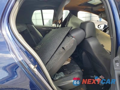 Zdjęcie 10 z 12 samochodu: 2011 VOLKSWAGEN GTI VIN:WVWHD7AJ5BW159734 - miniatura