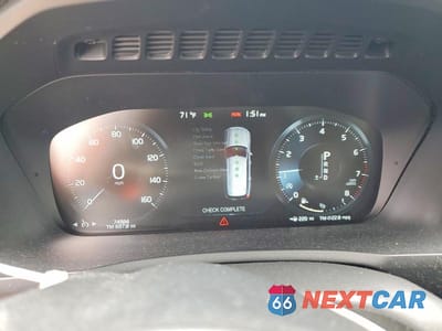 Zdjęcie 9 z 13 samochodu: 2016 VOLVO XC90 T6 VIN:YV4A22PK1G1055673 - miniatura