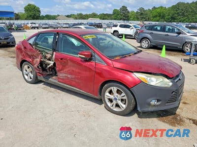 Czwarte zdjęcie samochodu z boku: 2013 FORD FOCUS SE VIN:1FADP3F27DL369424 - miniatura