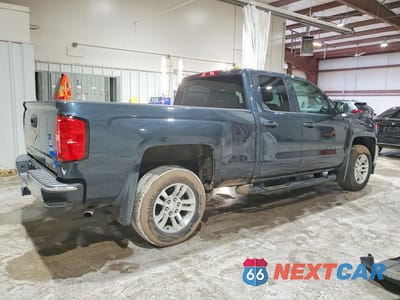 Trzecie zdjęcie samochodu z tyłu: 2019 CHEVROLET SILVERADO LD K1500 LT VIN:2GCVKPEC1K1170709 - miniatura