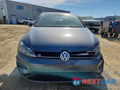 Piąte zdjęcie samochodu w środku: 2019 VOLKSWAGEN GOLF R VIN:WVWVA7AU0KW165026 - miniatura