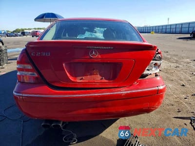 Zdjęcie 6 z 13 samochodu: 2007 MERCEDES-BENZ C 230 VIN:WDBRF52H67F923501 - miniatura