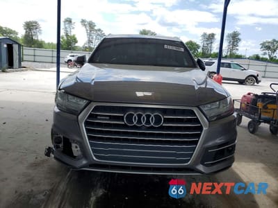 Piąte zdjęcie samochodu w środku: 2017 AUDI Q7 PREMIUM PLUS VIN:WA1LHAF76HD044566 - miniatura