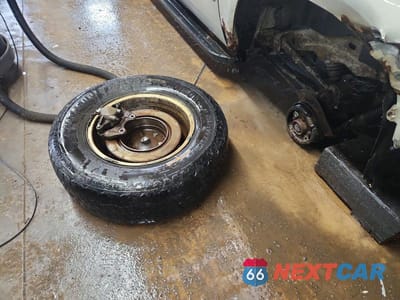 Zdjęcie 12 z 12 samochodu: 2014 GMC YUKON XL K1500 SLE VIN:1GKS2HE70ER198027 - miniatura