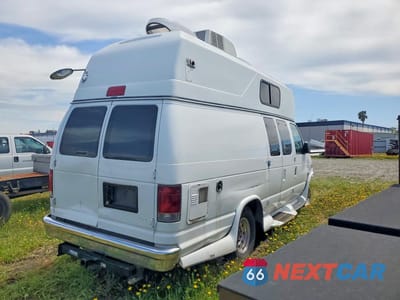 Trzecie zdjęcie samochodu z tyłu: 2006 FORD ECONOLINE E350 SUPER DUTY VAN VIN:1FTSS34L96DA47652 - miniatura
