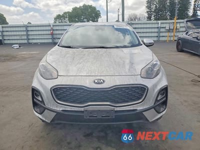 Piąte zdjęcie samochodu w środku: 2020 KIA SPORTAGE LX VIN:KNDPMCACXL7706854 - miniatura