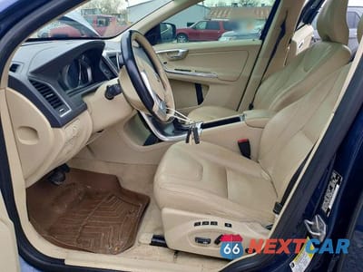 Zdjęcie 7 z 12 samochodu: 2015 VOLVO XC60 T6 PLATINUM VIN:YV4902RM1F2659837 - miniatura