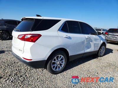 Trzecie zdjęcie samochodu z tyłu: 2020 CHEVROLET EQUINOX LT VIN:3GNAXUEV6LS523149 - miniatura