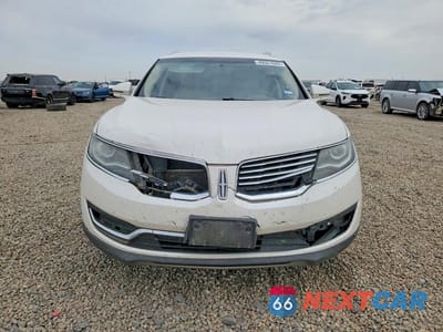 Piąte zdjęcie samochodu w środku: 2017 LINCOLN MKX SELECT VIN:2LMPJ6KR5HBL39423 - miniatura
