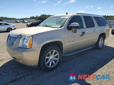 2011 GMC YUKON XL DENALI 1GKS2MEF0BR140236 - główne zdjęcie licytacji z USA - miniatura