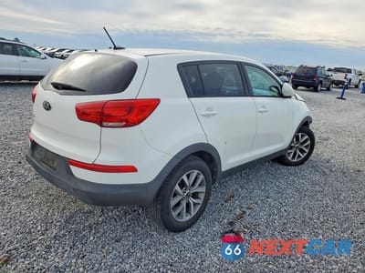 Trzecie zdjęcie samochodu z tyłu: 2016 KIA SPORTAGE LX VIN:KNDPB3AC4G7875568 - miniatura