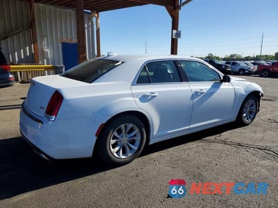 Trzecie zdjęcie samochodu z tyłu: 2022 CHRYSLER 300 TOURING VIN:2C3CCAAGXNH134480 - miniatura