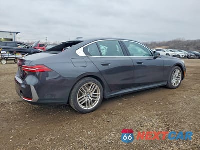 Trzecie zdjęcie samochodu z tyłu: 2024 BMW 530 XI VIN:WBA53FJ04RCS47691 - miniatura