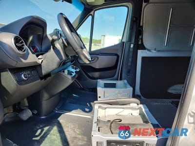 Zdjęcie 7 z 13 samochodu: 2022 MERCEDES-BENZ SPRINTER 4500 VIN:W1W9ED3YXNT113224 - miniatura