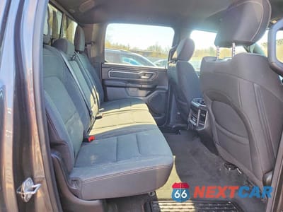 Zdjęcie 10 z 12 samochodu: 2023 RAM 1500 BIG HORN VIN:1C6SRFMT1PN595967 - miniatura