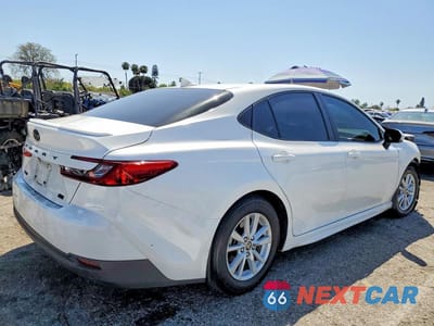 Trzecie zdjęcie samochodu z tyłu: 2025 TOYOTA CAMRY SE VIN:4T1DAACK8SU141617 - miniatura