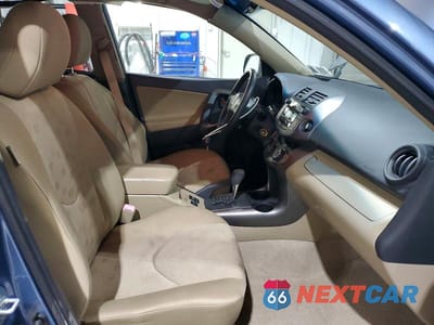 Zdjęcie 7 z 13 samochodu: 2009 TOYOTA RAV4 BASE VIN:JTMZF33V895012542 - miniatura