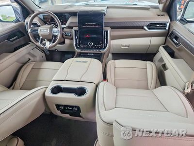Zdjęcie 8 z 13 samochodu: 2025 GMC YUKON XL DENALI VIN:1GKS2JRL7SR237190 - miniatura