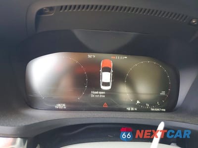Zdjęcie 9 z 12 samochodu: 2022 VOLVO S60 B5 MOMENTUM VIN:7JRL12TZ3NG192059 - miniatura
