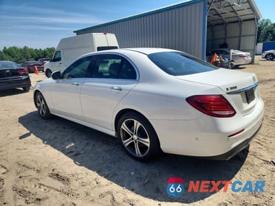 Drugie zdjęcie samochodu z przodu: 2017 MERCEDES-BENZ E 300 VIN:WDDZF4JB8HA081385 - miniatura
