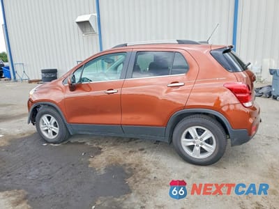 Drugie zdjęcie samochodu z przodu: 2019 CHEVROLET TRAX 1LT VIN:3GNCJLSB8KL245216 - miniatura