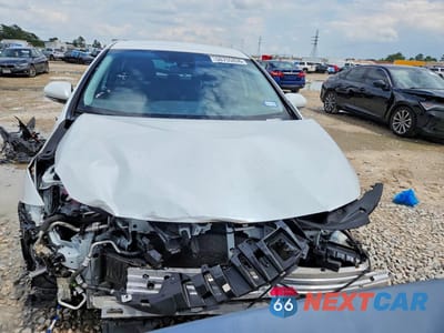 Piąte zdjęcie samochodu w środku: 2021 TOYOTA PRIUS PRIME XLE VIN:JTDKAMFP6M3178601 - miniatura