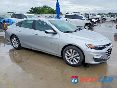 Czwarte zdjęcie samochodu z boku: 2022 CHEVROLET MALIBU LT VIN:1G1ZD5ST7NF127194 - miniatura