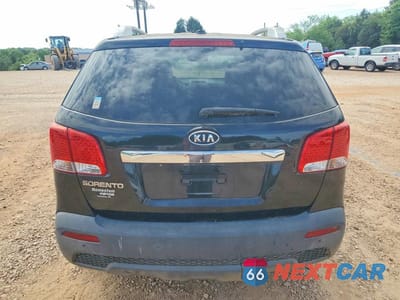 Zdjęcie 6 z 13 samochodu: 2011 KIA SORENTO LX VIN:5XYKTDA11BG047811 - miniatura