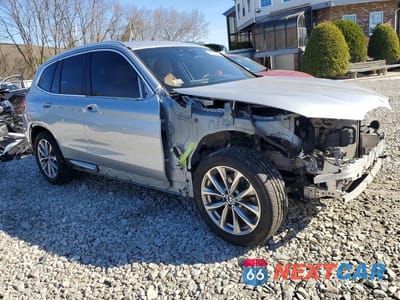 Czwarte zdjęcie samochodu z boku: 2019 BMW X3 XDRIVE30I VIN:5UXTR9C58KLE11390 - miniatura
