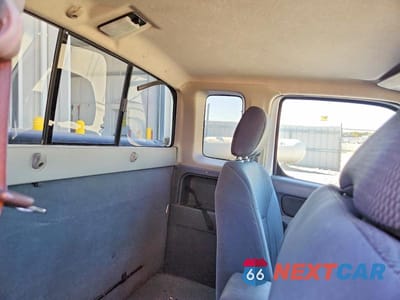 Zdjęcie 10 z 12 samochodu: 2004 NISSAN FRONTIER KING CAB XE V6 VIN:1N6ED26Y14C461101 - miniatura