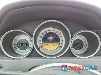 Zdjęcie 9 z 12 samochodu: 2012 MERCEDES-BENZ C 250 4MATIC VIN:WDDGF8FB7CA689348 - miniatura
