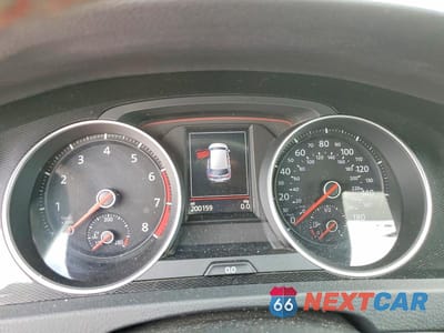 Zdjęcie 9 z 12 samochodu: 2017 VOLKSWAGEN GTI S VIN:3VW447AU4HM045061 - miniatura