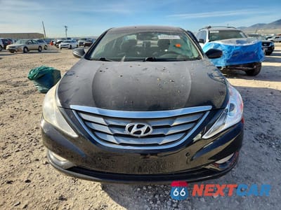 Piąte zdjęcie samochodu w środku: 2011 HYUNDAI SONATA SE VIN:5NPEC4AC2BH253775 - miniatura