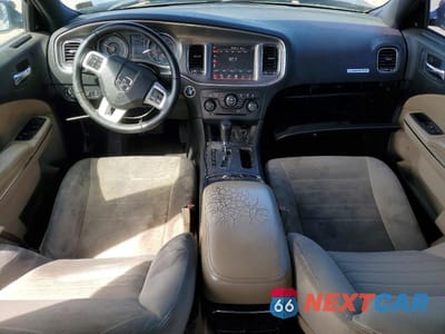 Zdjęcie 8 z 12 samochodu: 2011 DODGE CHARGER VIN:2B3CL3CG2BH554543 - miniatura