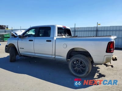 Drugie zdjęcie samochodu z przodu: 2026 RAM 2500 BIG HORN VIN:3C6UR5DJ7TG234263 - miniatura