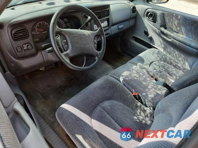 Zdjęcie 8 z 12 samochodu: 1998 DODGE DAKOTA VIN:1B7GL22X1WS739483 - miniatura