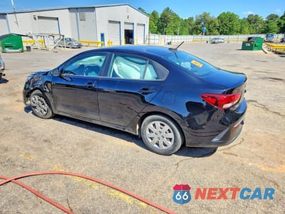 Drugie zdjęcie samochodu z przodu: 2021 KIA RIO S VIN:3KPA24AD1ME406082 - miniatura