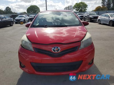 Piąte zdjęcie samochodu w środku: 2014 TOYOTA YARIS 3-DOOR L VIN:JTDJTUD37ED578779 - miniatura