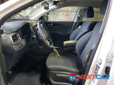 Zdjęcie 7 z 13 samochodu: 2019 KIA SORENTO LX VIN:5XYPGDA34KG566671 - miniatura