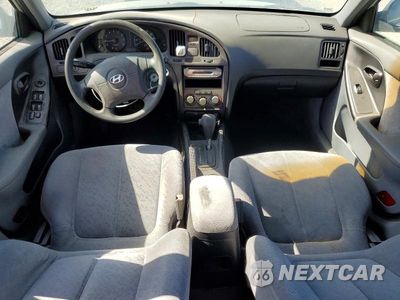 Zdjęcie 8 z 12 samochodu: 2004 HYUNDAI ELANTRA GLS VIN:KMHDN46D64U819609 - miniatura