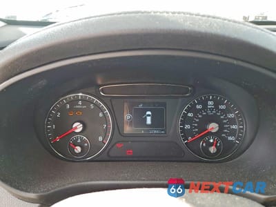 Zdjęcie 9 z 12 samochodu: 2016 KIA SORENTO LX VIN:5XYPGDA37GG026626 - miniatura