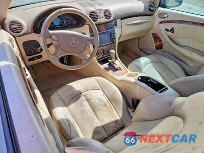 Zdjęcie 8 z 12 samochodu: 2007 MERCEDES-BENZ CLK 350 VIN:WDBTJ56H37F228570 - miniatura