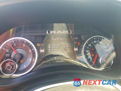 Zdjęcie 9 z 13 samochodu: 2022 RAM 3500 BIG HORN VIN:3C63RRHL1NG160453 - miniatura