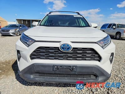 Piąte zdjęcie samochodu w środku: 2020 TOYOTA RAV4 HYBRID XLE VIN:2T3RWRFV8LW062663 - miniatura