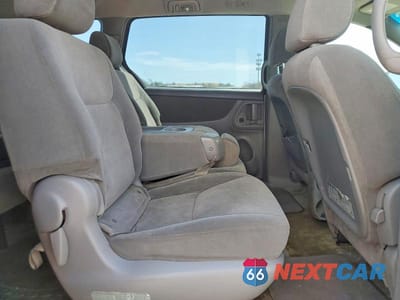 Zdjęcie 11 z 13 samochodu: 2005 TOYOTA SIENNA VIN:5TDZA23C15S352949 - miniatura