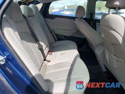 Zdjęcie 10 z 13 samochodu: 2019 HYUNDAI SONATA SE VIN:5NPE24AF1KH819051 - miniatura