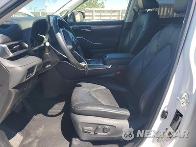 Zdjęcie 7 z 13 samochodu: 2022 TOYOTA HIGHLANDER VIN:5TDYZRAH2NS100834 - miniatura