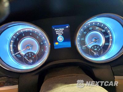 Zdjęcie 9 z 12 samochodu: 2012 CHRYSLER 300 VIN:2C3CCAAG1CH289268 - miniatura