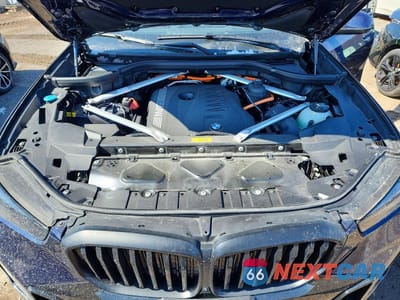 Zdjęcie 12 z 14 samochodu: 2026 BMW X5 XDRIVE50E VIN:5UX43EU02T9111048 - miniatura