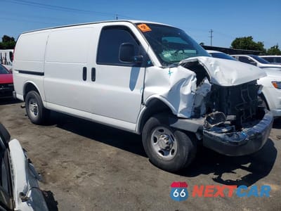 Czwarte zdjęcie samochodu z boku: 2013 CHEVROLET EXPRESS G2500 VIN:1GCWGFCA0D1155855 - miniatura